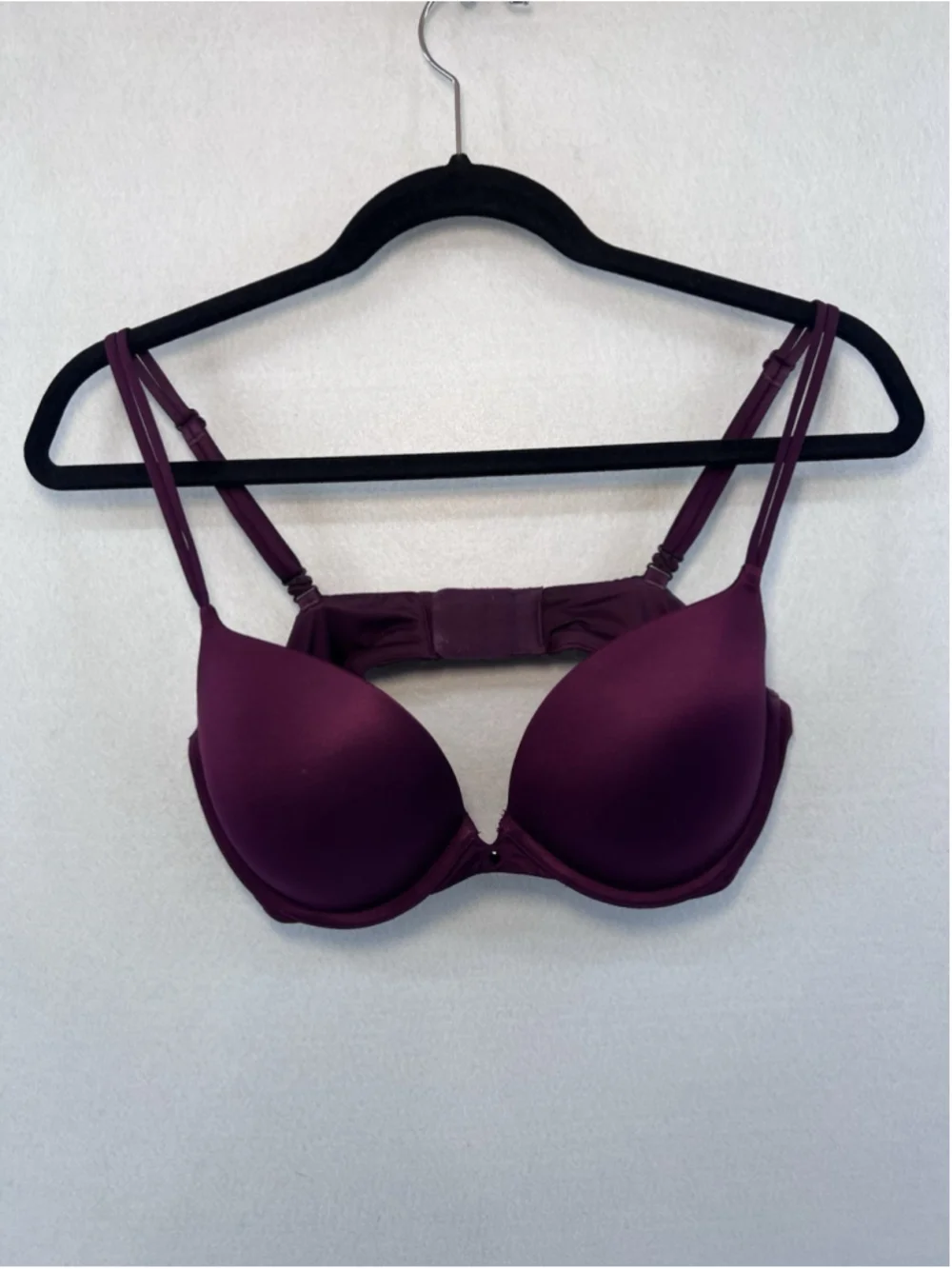 Victoria Secret Very Sexy Push Up Bra Women’s Size 34D Burgundy Maroon
